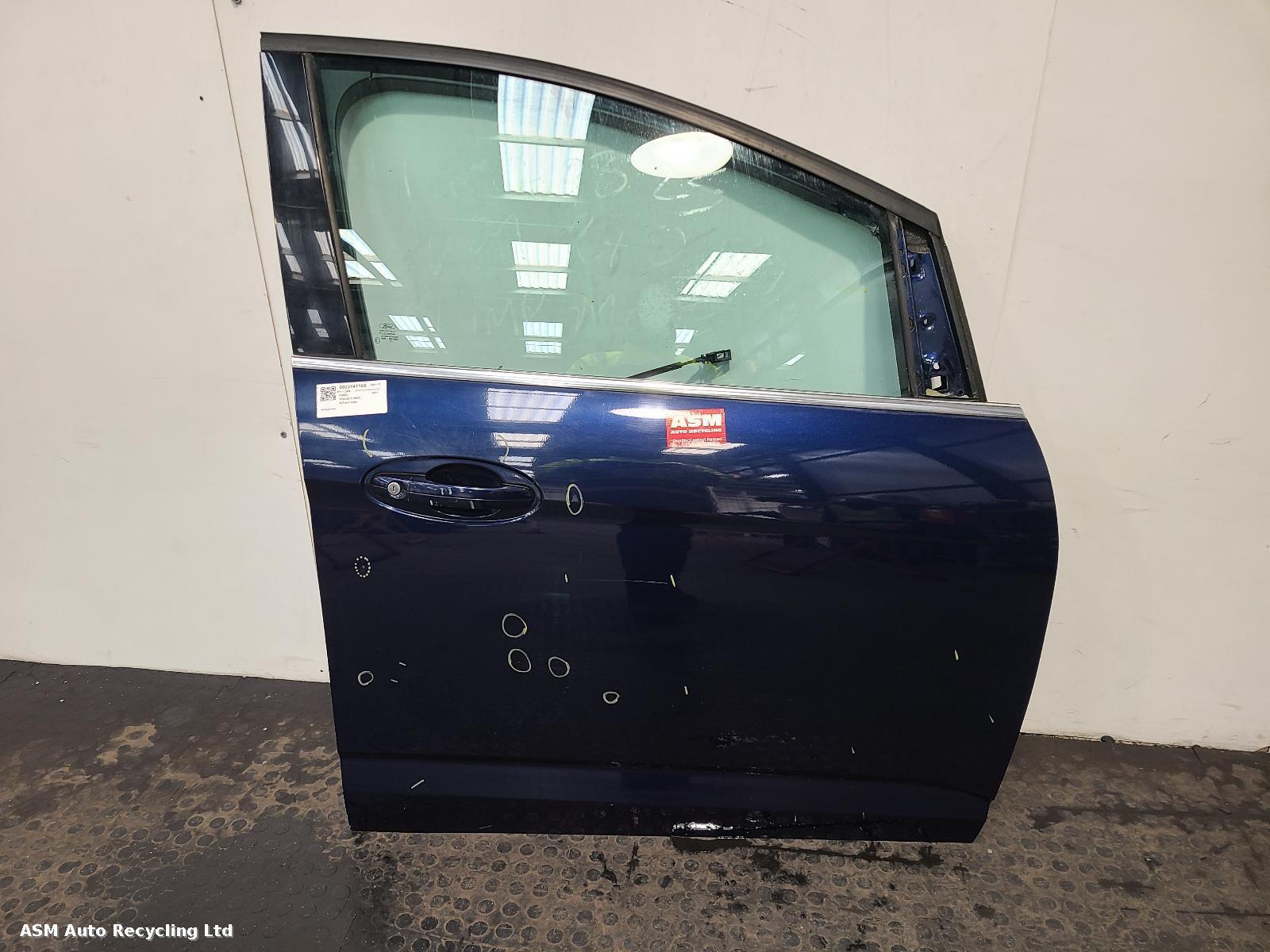 View Auto part R Front Door Ford Focus C Max 2011