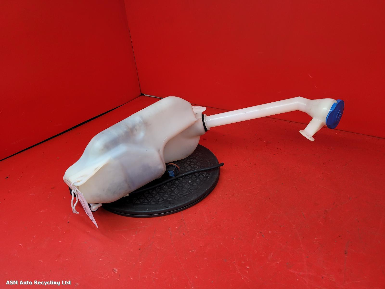 View Auto part Washer Bottle Nissan Qashqai 2011