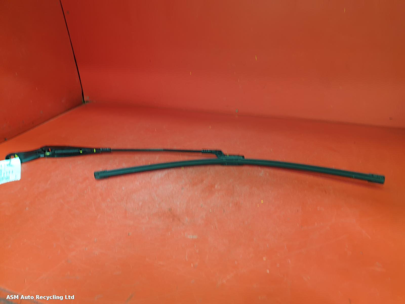 View Auto part Wiper Arm Peugeot Partner 2018