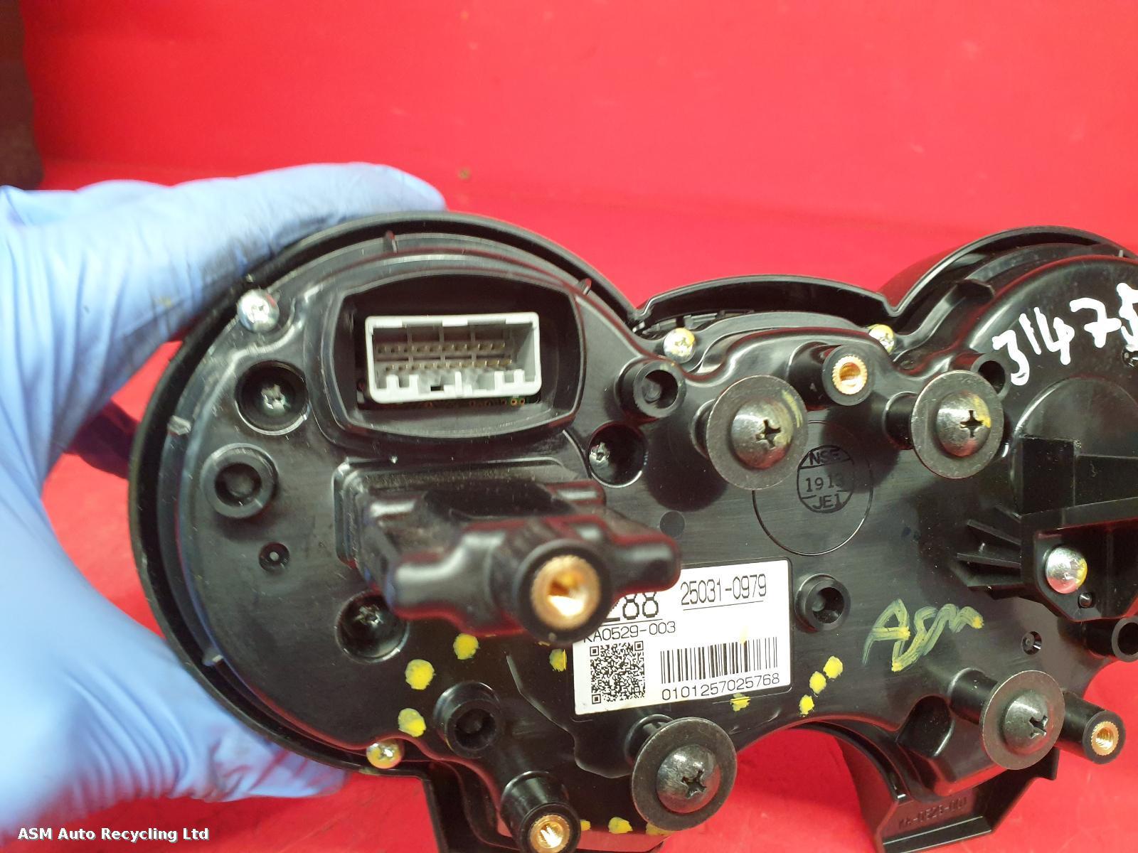 View Auto part Speedometer Kawasaki Z650 Rs 2024
