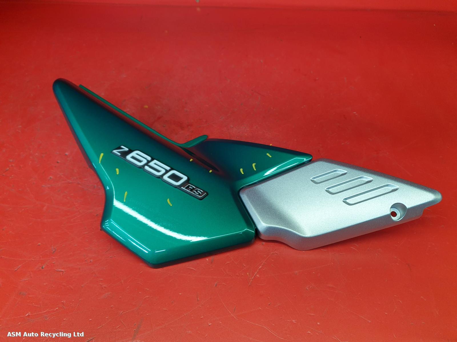 View Auto part Side Panel Right Kawasaki Z650 Rs 2024