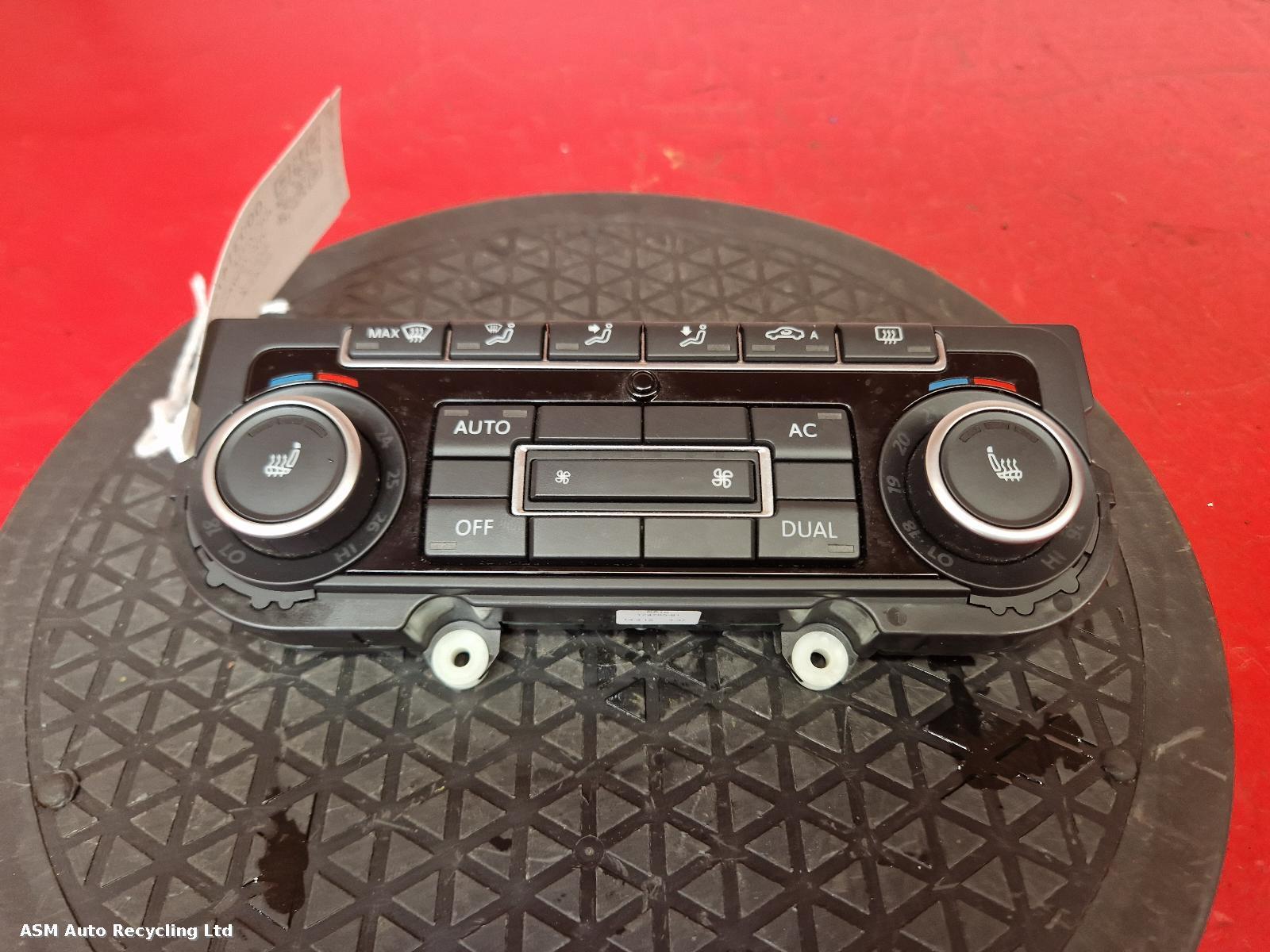 View Auto part Heater/AC Controller Volkswagen Golf 2012