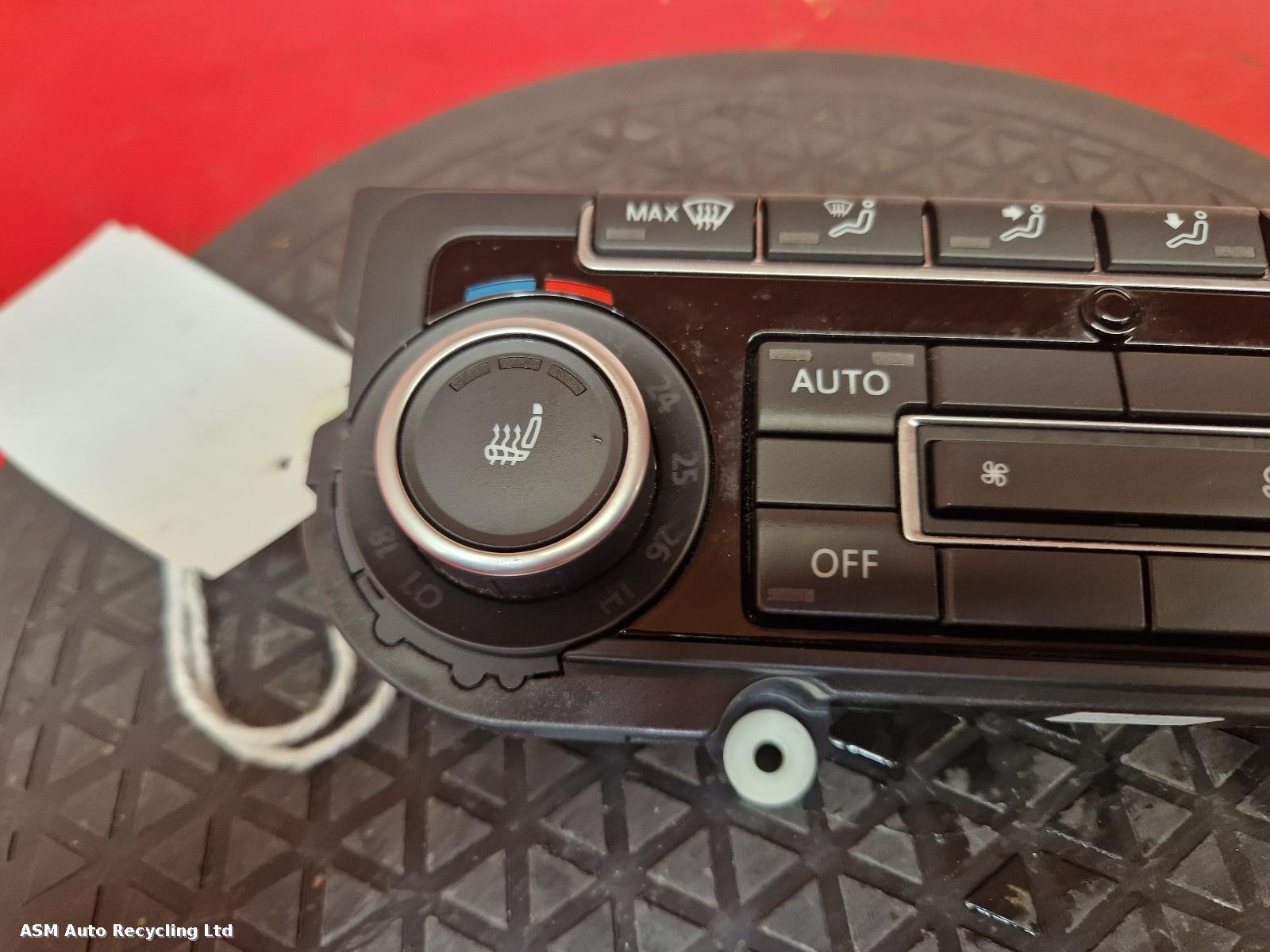 View Auto part Heater/AC Controller Volkswagen Golf 2012
