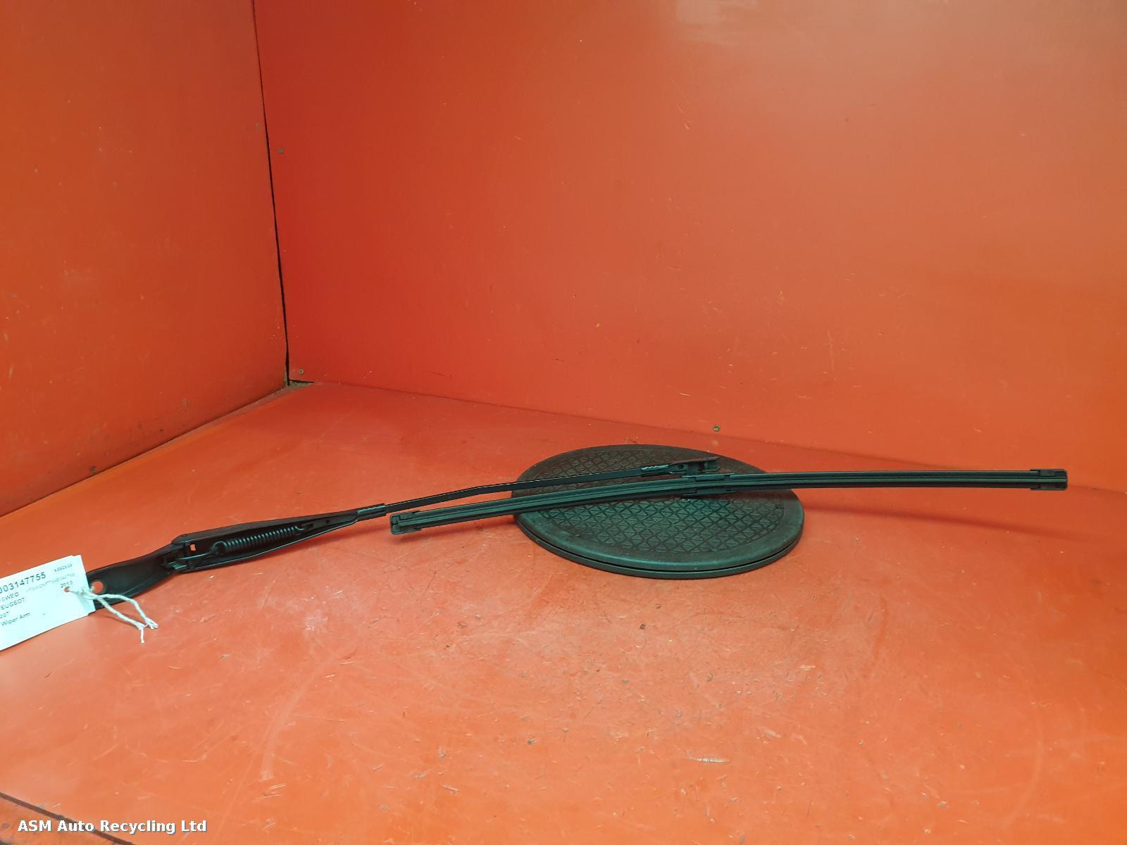 View Auto part Wiper Arm Peugeot 207 2010