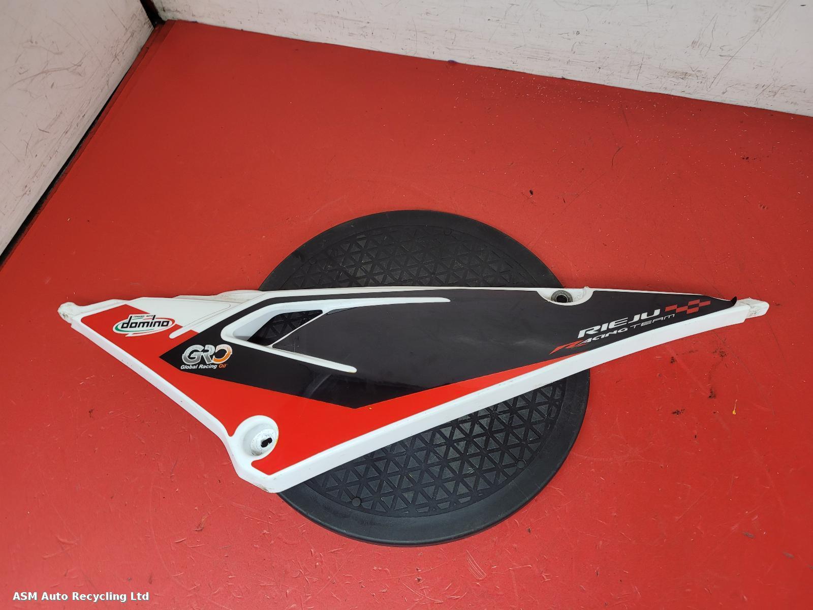 View Auto part Side Panel Left Rieju Mrt 50 2022