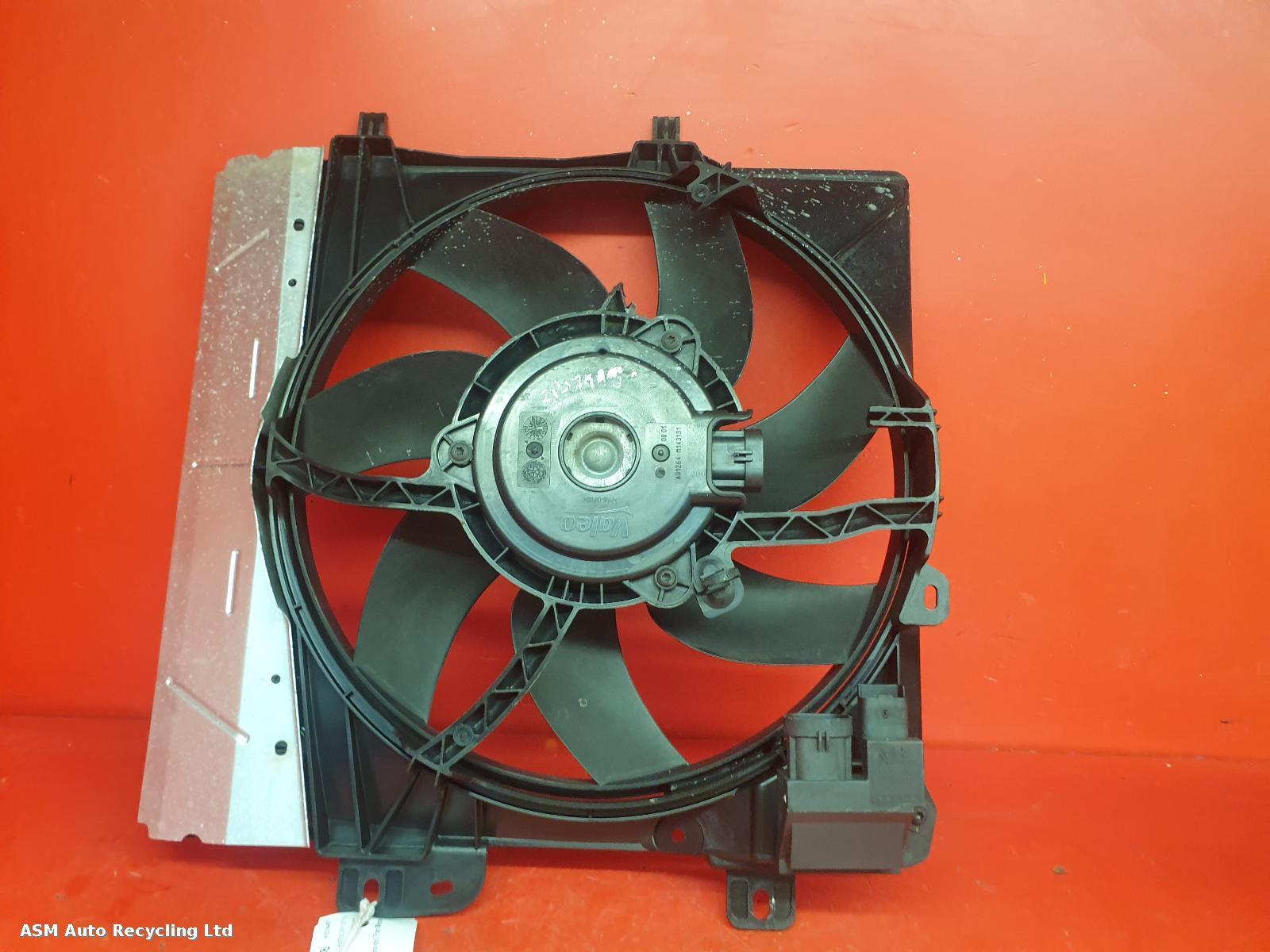 View Auto part Engine Cooling Motor Peugeot 208 2012