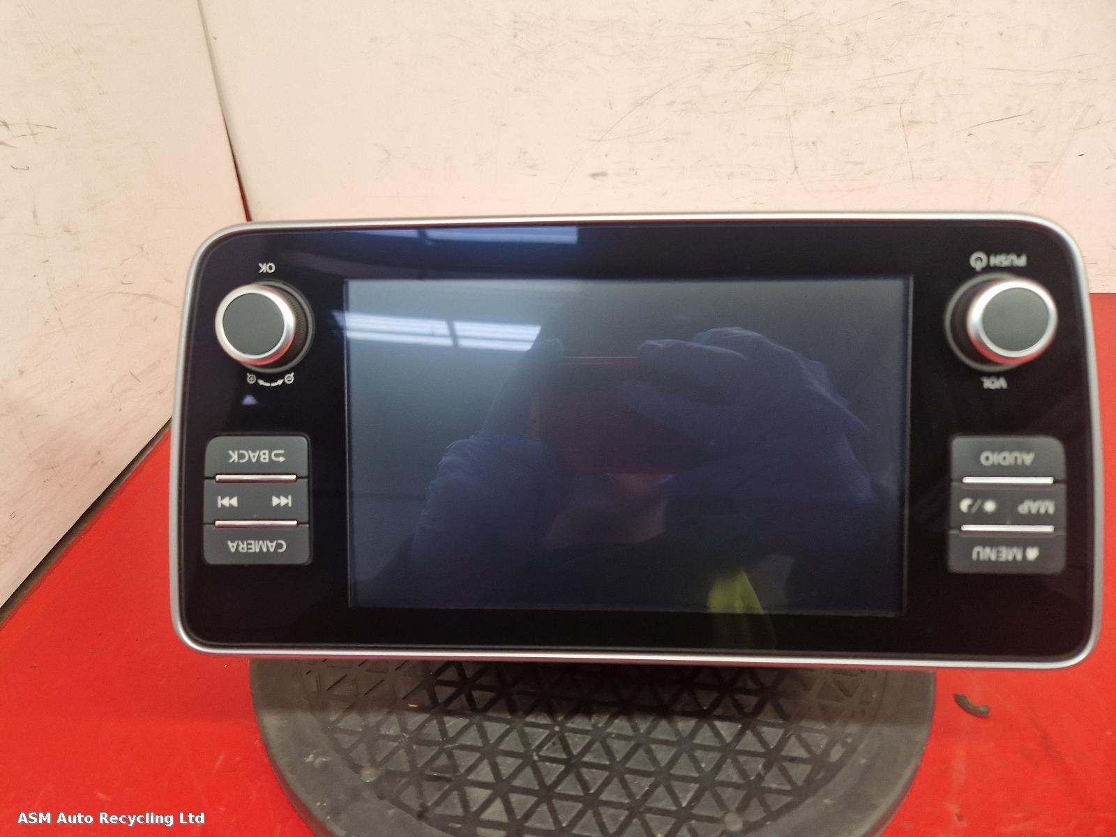 View Auto part Radio Display Nissan Leaf 2020