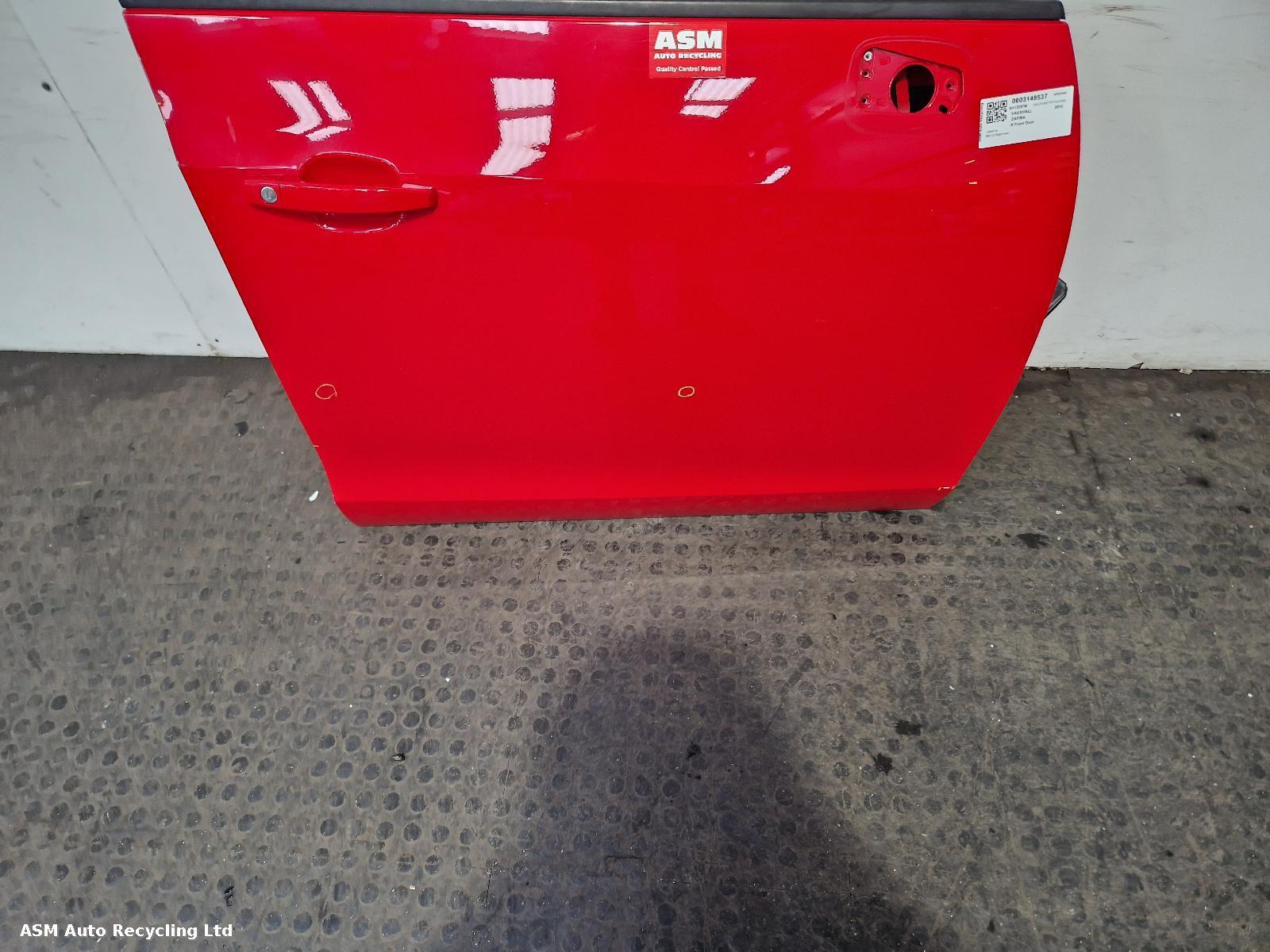 View Auto part R Front Door Vauxhall Zafira 2015