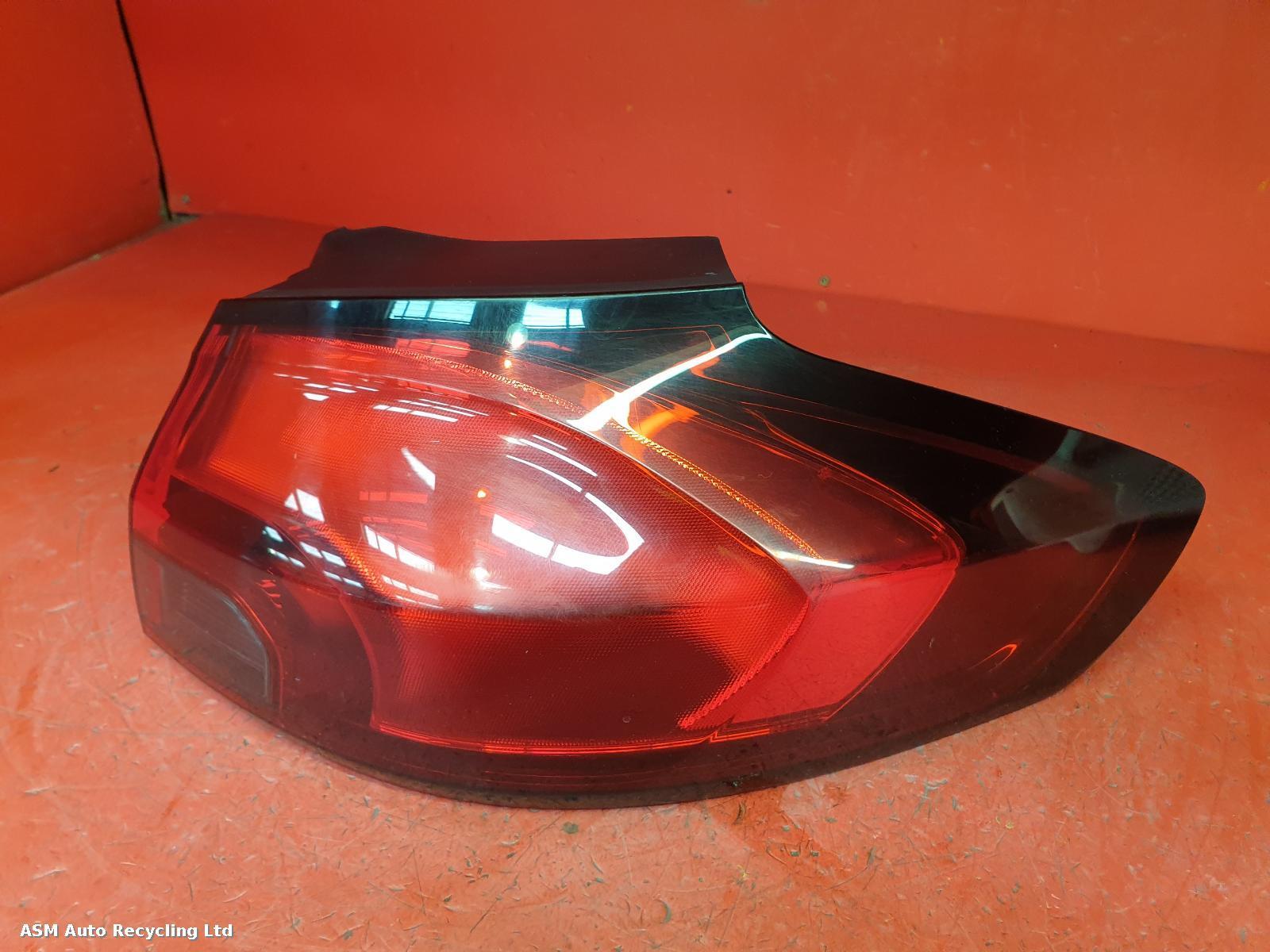 View Auto part R Taillight Vauxhall Zafira 2015