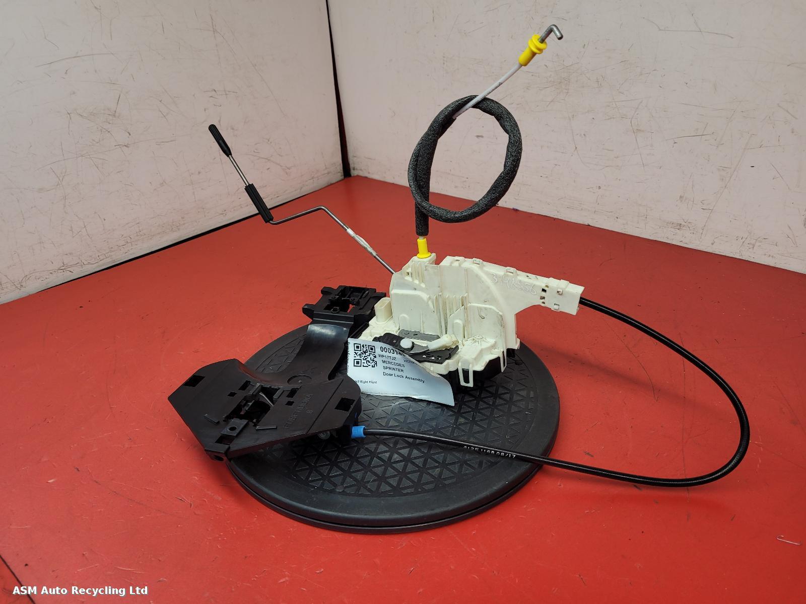 View Auto part Door Lock Assembly Mercedes Sprinter 2017