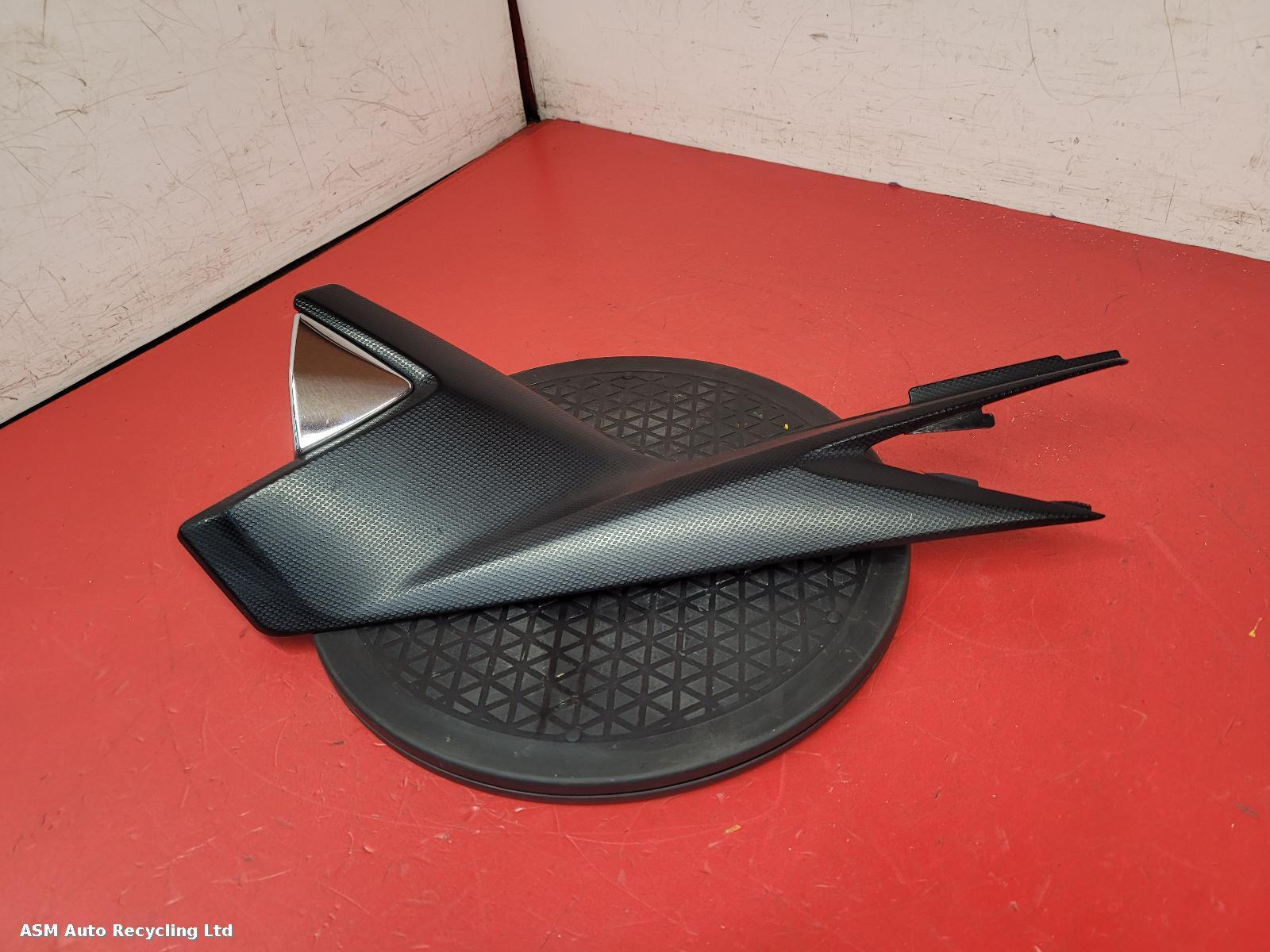 View Auto part Side Panel Left Suzuki Gsf 650 S Bandit 2010