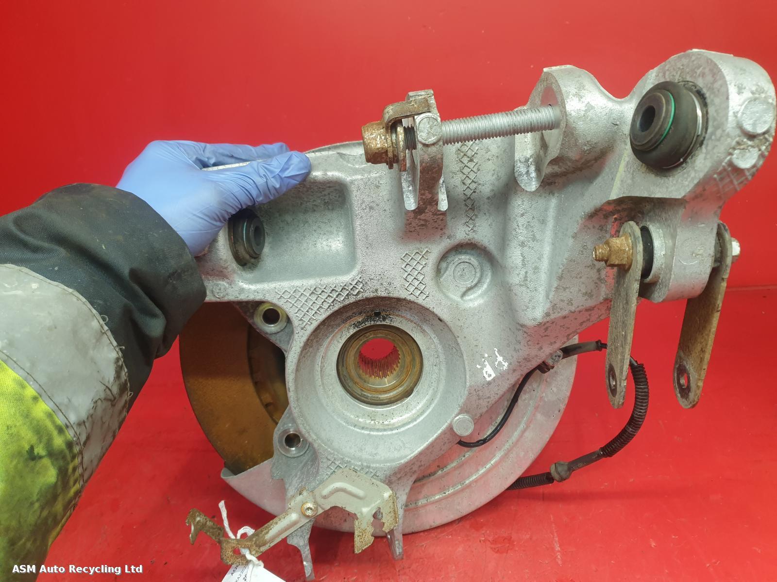 View Auto part RR Hub/Stub Axle Assembly Land Rover Range Rover Velar 2019