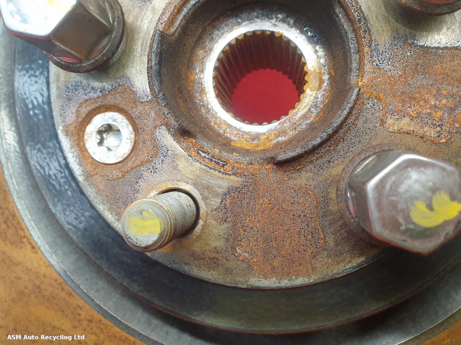 View Auto part RR Hub/Stub Axle Assembly Land Rover Range Rover Velar 2019