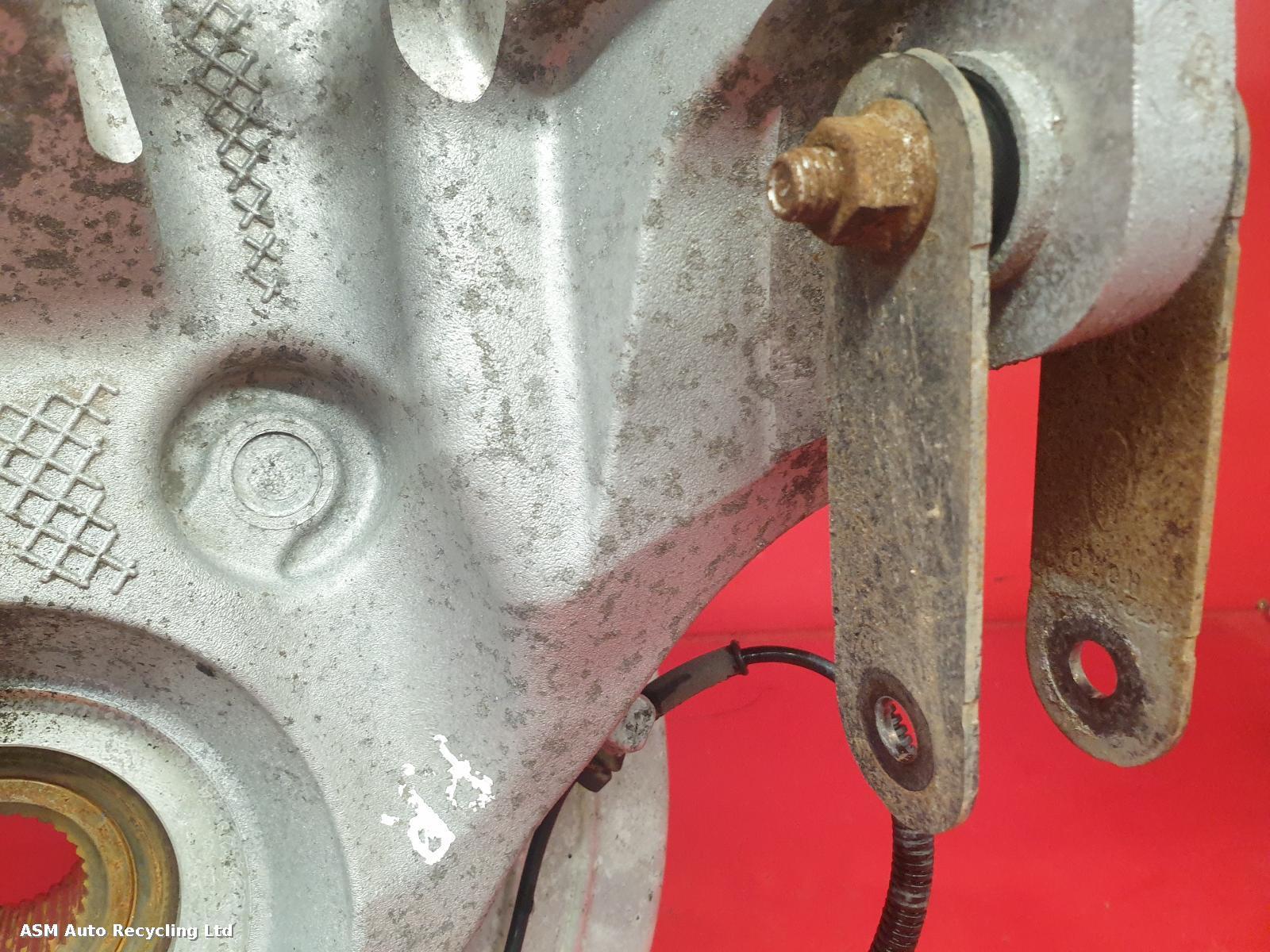 View Auto part RR Hub/Stub Axle Assembly Land Rover Range Rover Velar 2019