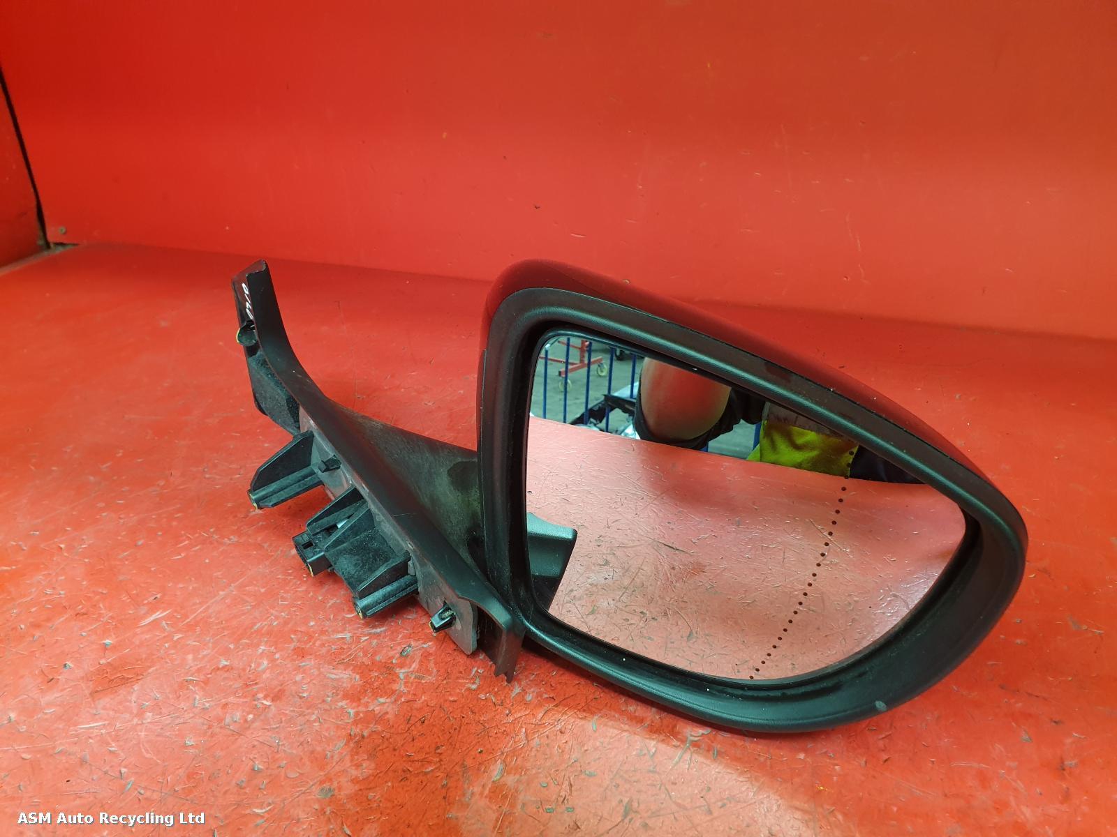 View Auto part R Door Mirror Renault Zoe 2019