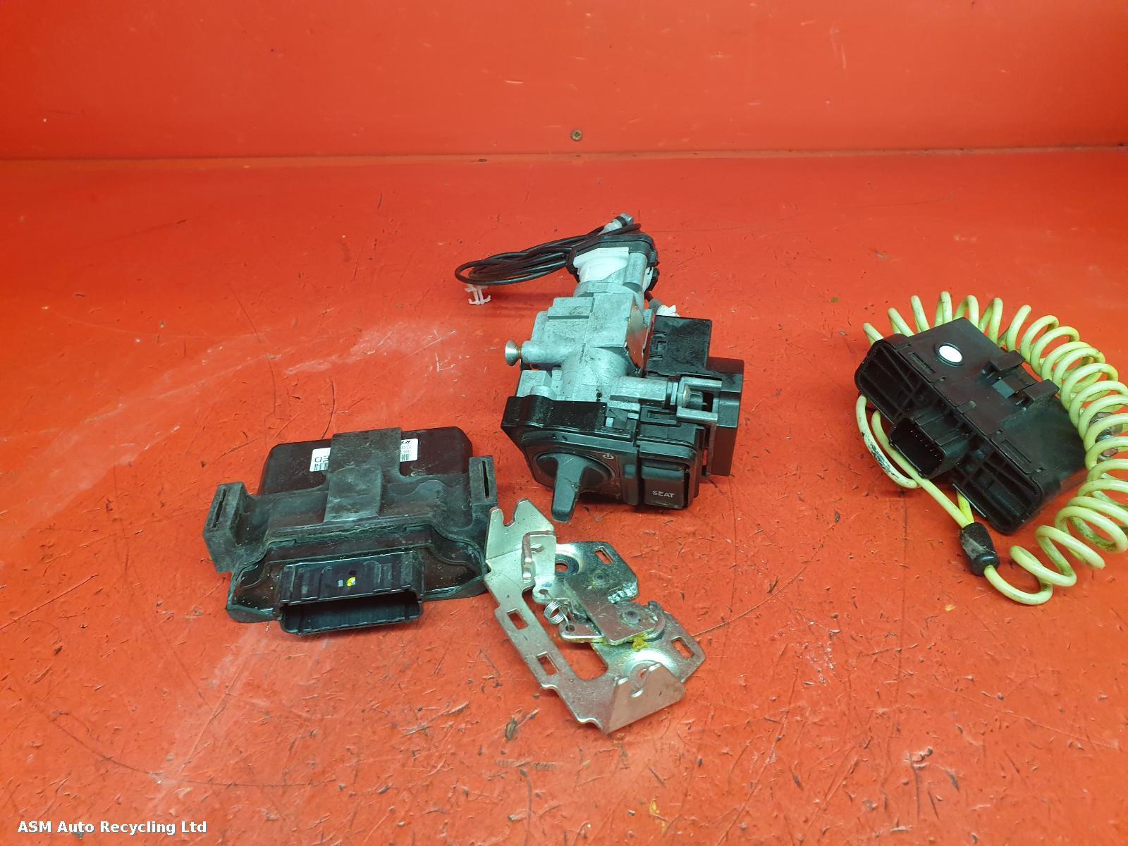 View Auto part Comp.Lock Set + Keys Honda Sh 350 As-p 2022