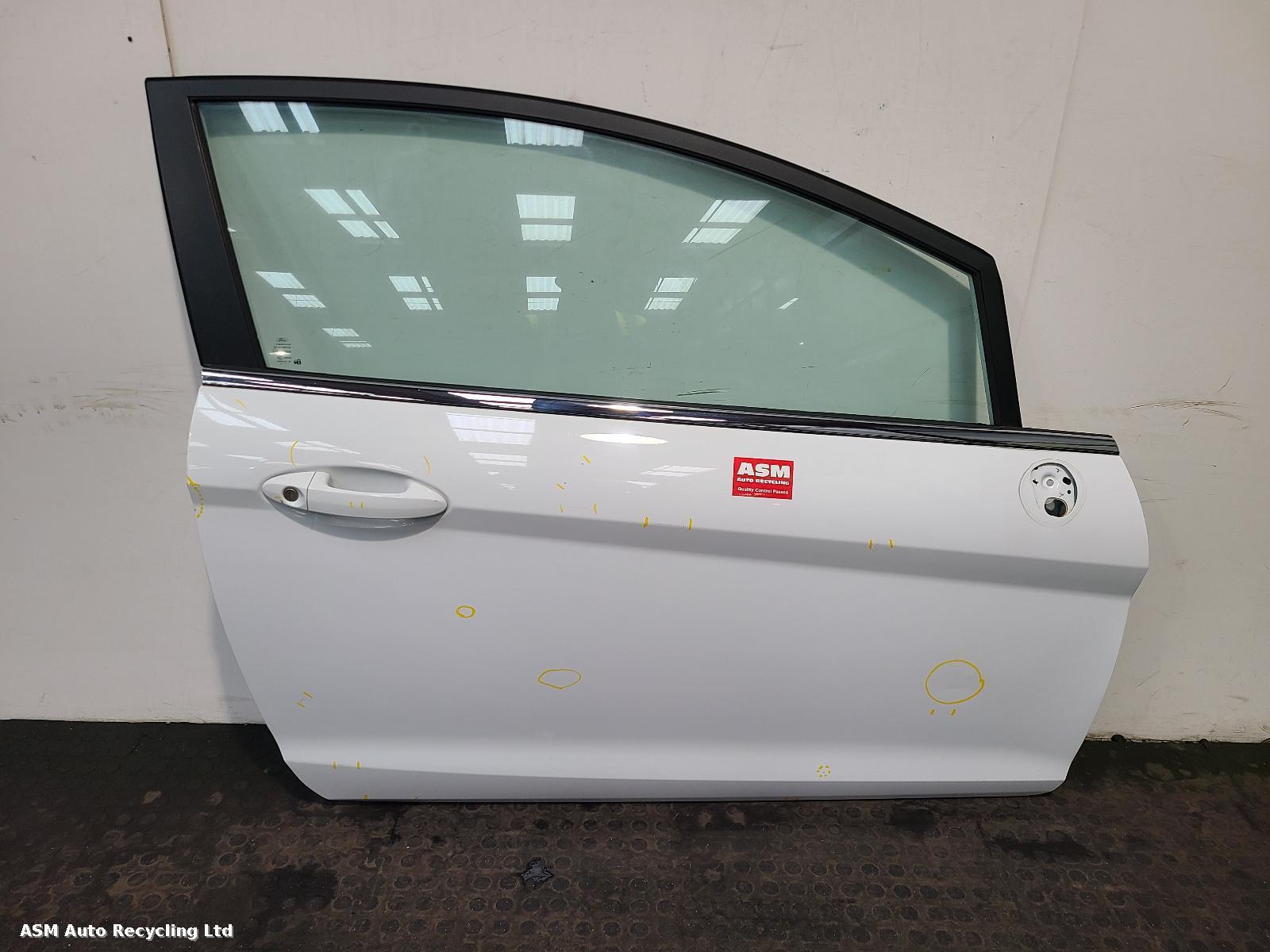 View Auto part R Front Door Ford Fiesta 2015