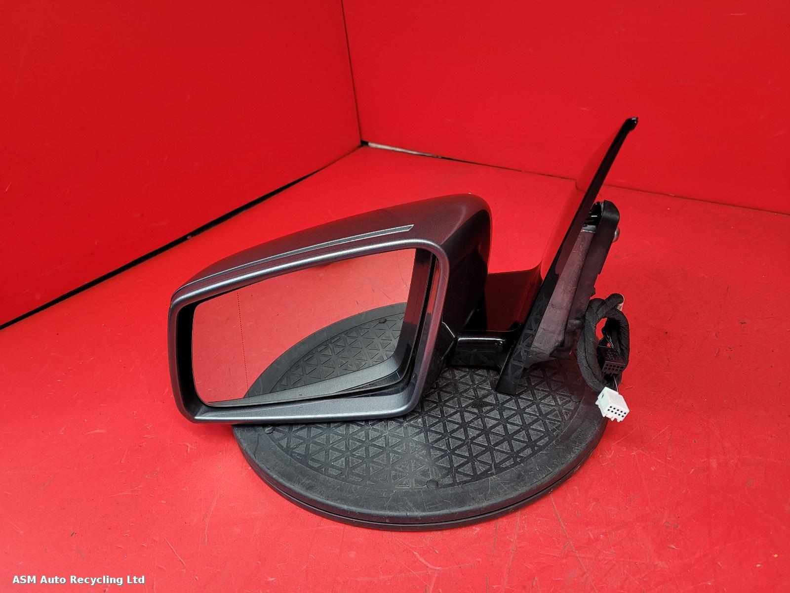 View Auto part L Door Mirror Mercedes B Class 2012