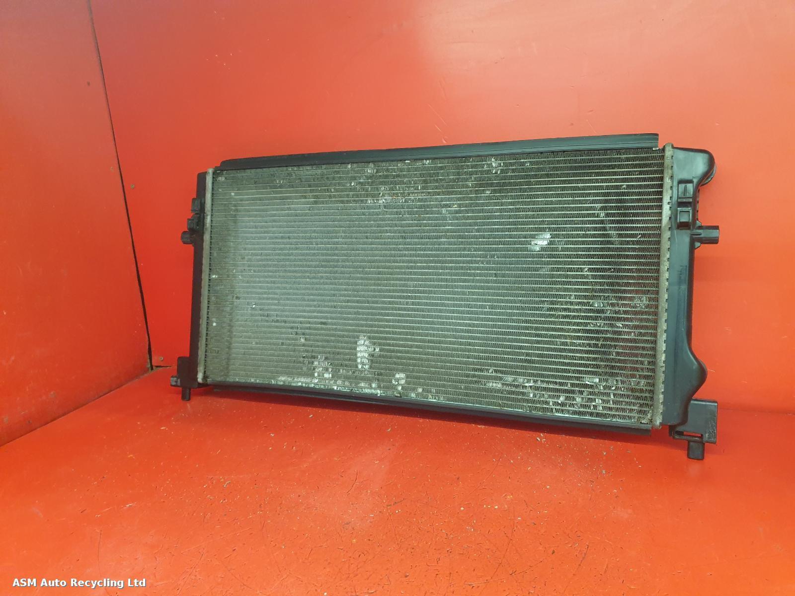 View Auto part Radiator Volkswagen Golf 2018