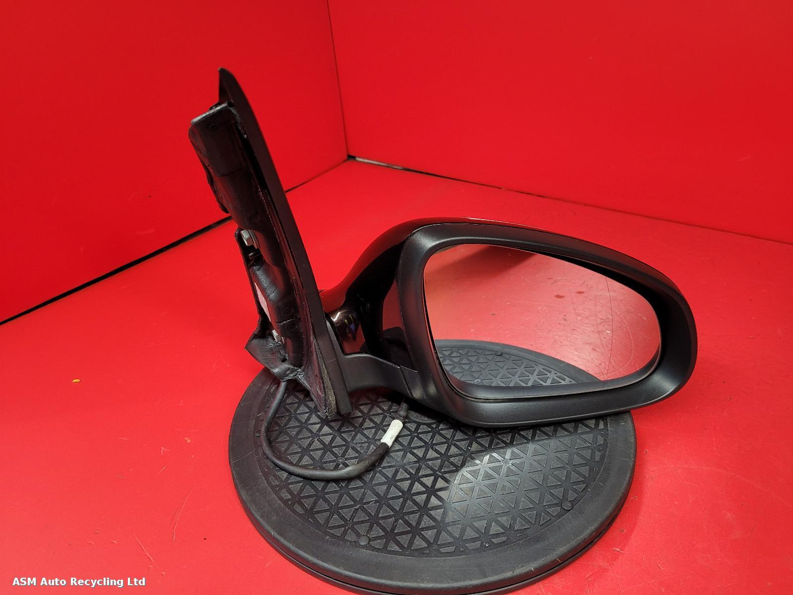 View Auto part R Door Mirror Vauxhall Astra 2014