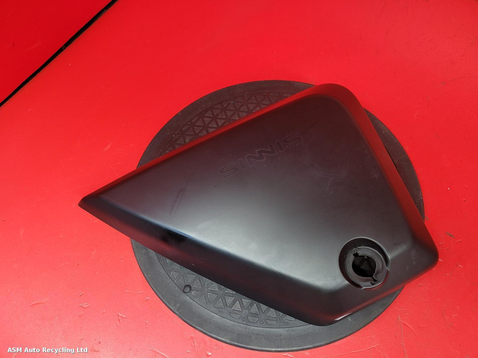 View Auto part Side Panel Right Sinnis Hoodlum 125 2021