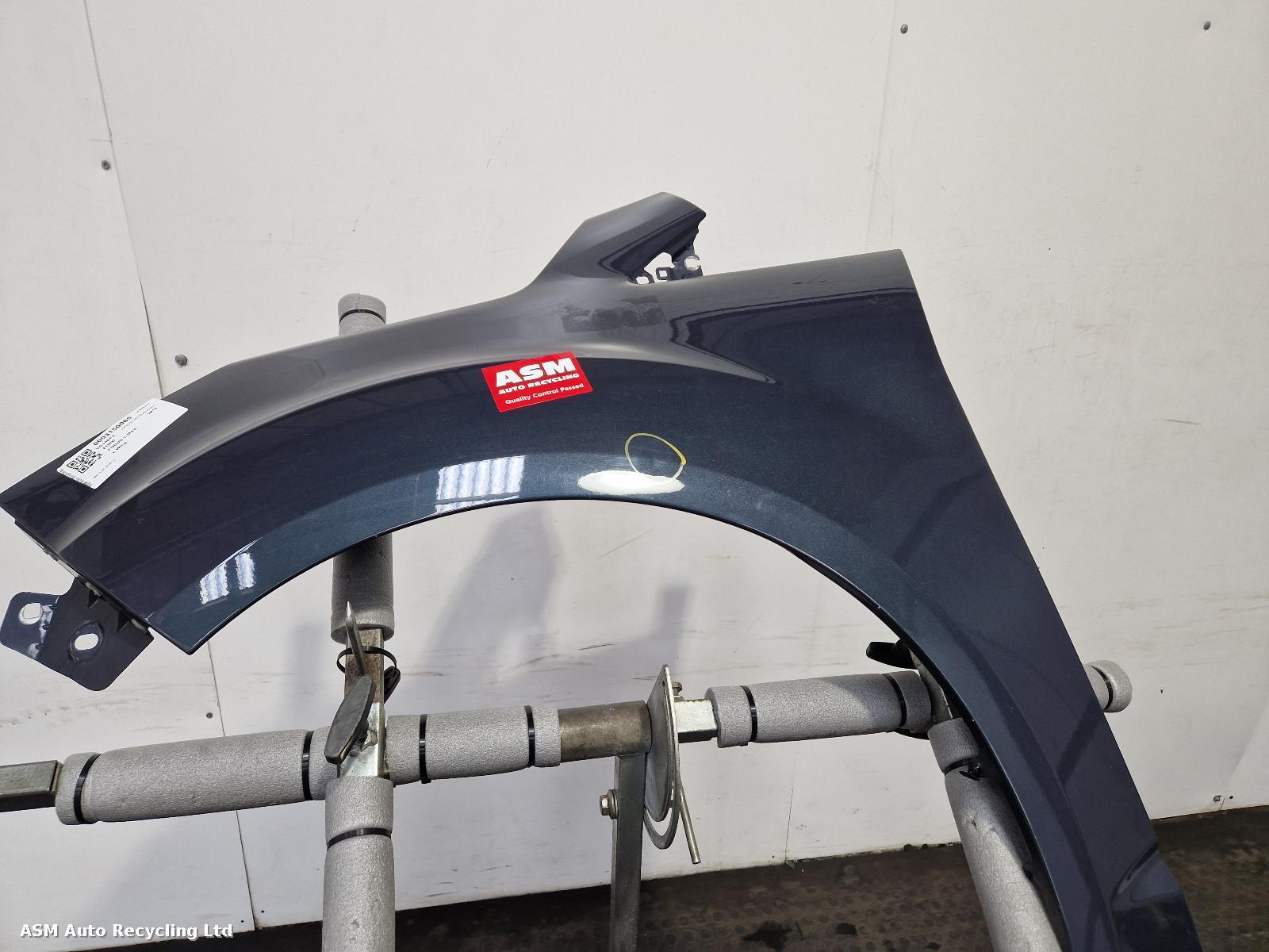 View Auto part L Wing Ford Focus C Max 2014