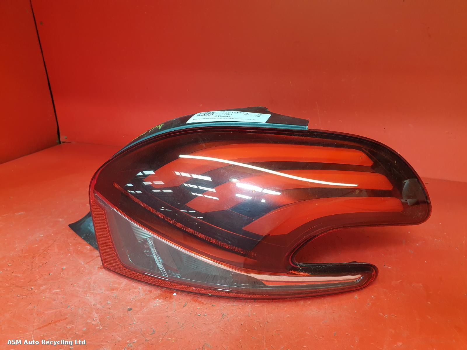 View Auto part R Taillight Peugeot 208 2016