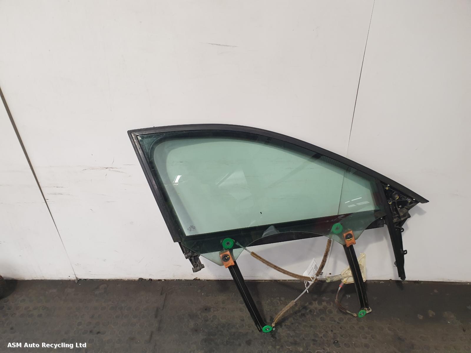 View Auto part RF Window Regulator Audi A3 2013