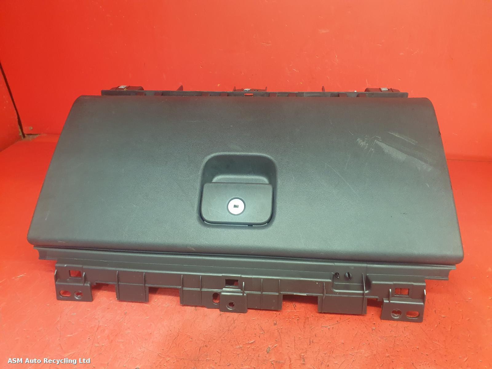 View Auto part Glove Box Land Rover Defender 2021