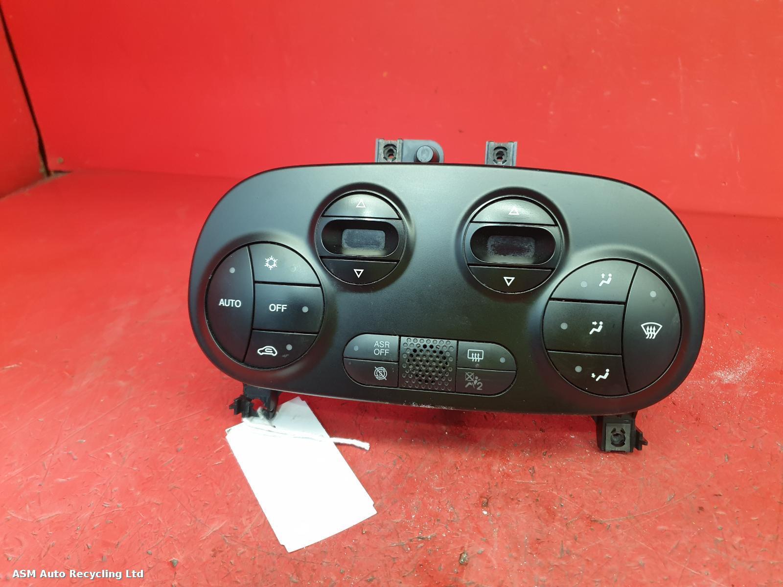 View Auto part Heater/AC Controller Fiat 500 2014