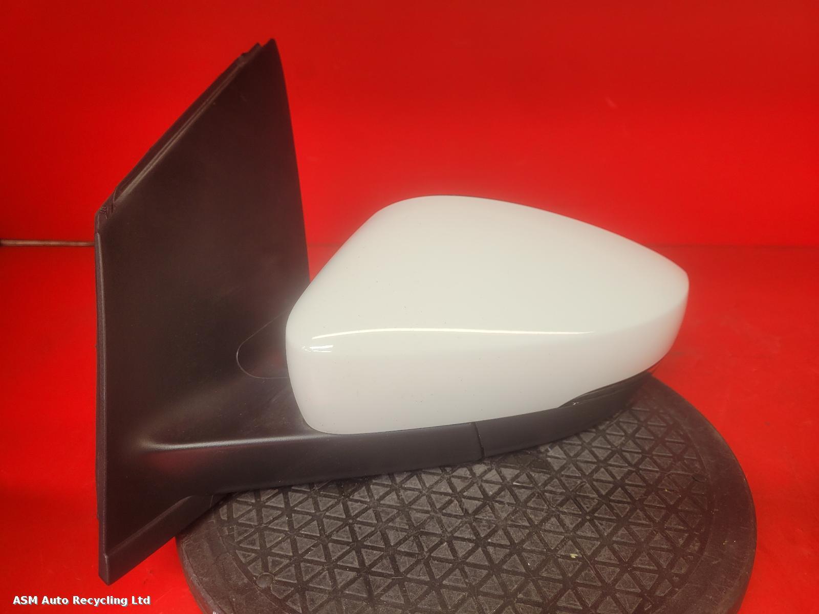 View Auto part L Door Mirror Volkswagen Polo 2016