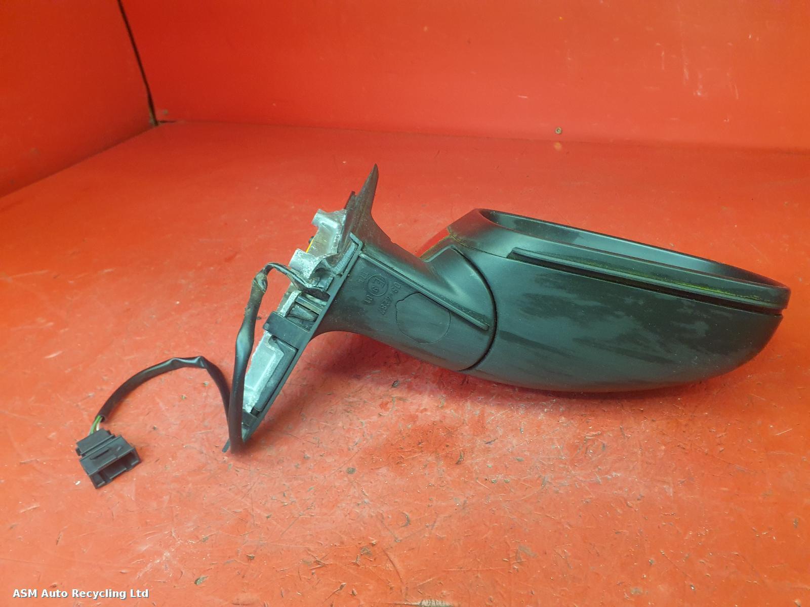 View Auto part R Door Mirror Skoda Fabia 2012