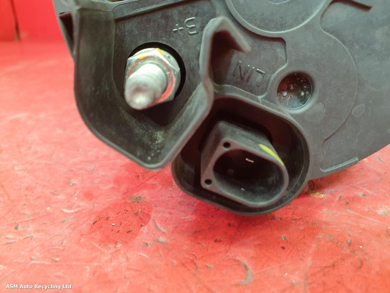 View Auto part Alternator Fiat 500 2014