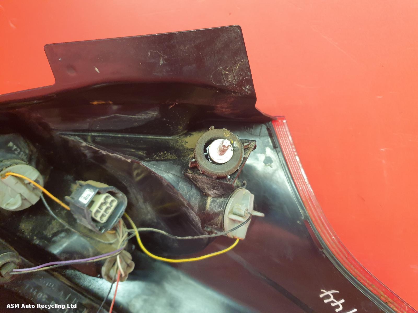 View Auto part L Taillight Ford Focus 2012