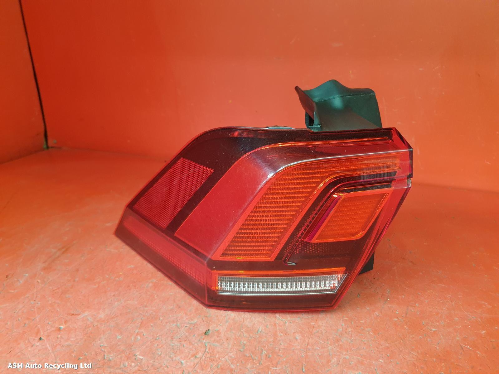 View Auto part L Taillight Volkswagen Tiguan 2018