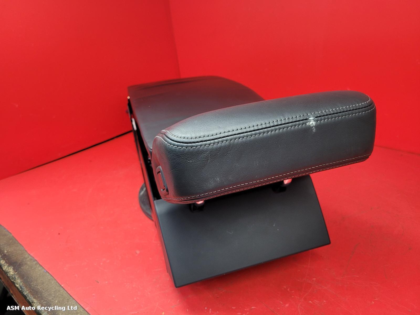 View Auto part 2nd Seat (Rear Seat) Bmw 7 Series 2016