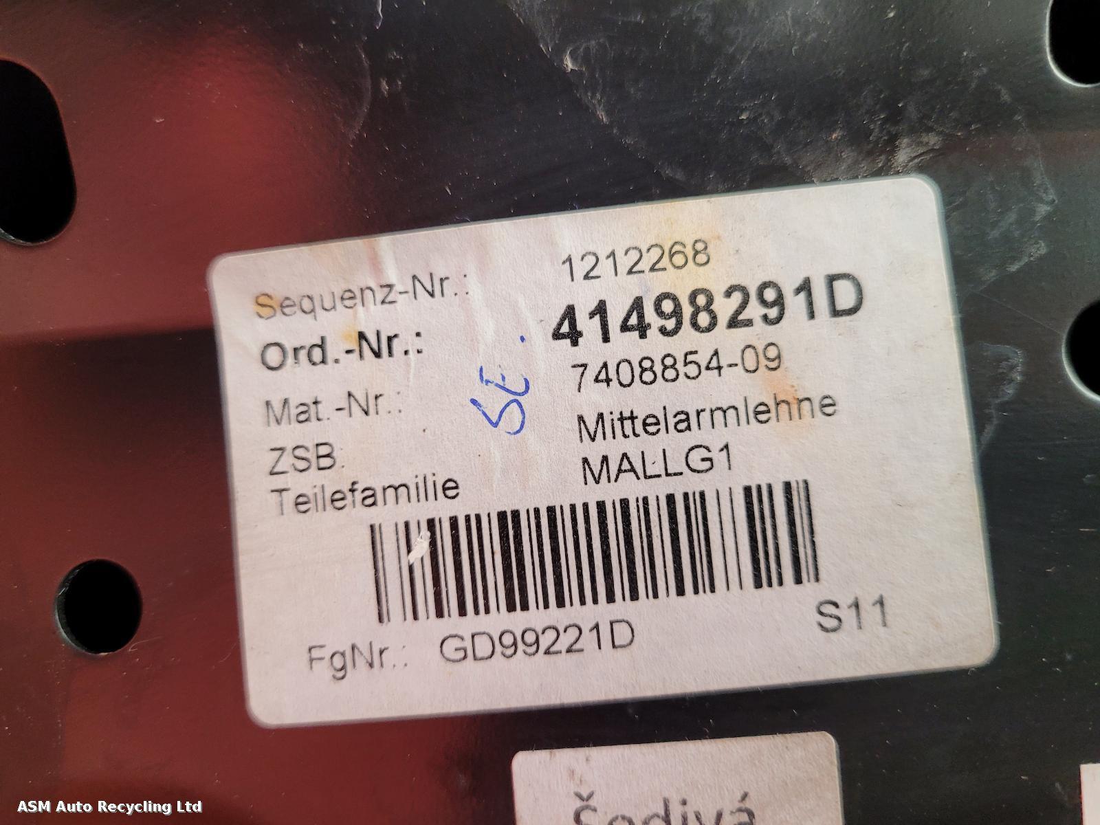 View Auto part 2nd Seat (Rear Seat) Bmw 7 Series 2016