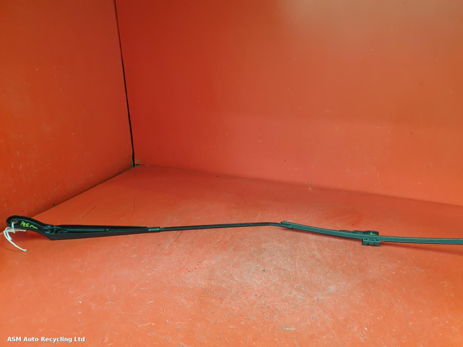 View Auto part Wiper Arm Peugeot 207 2012