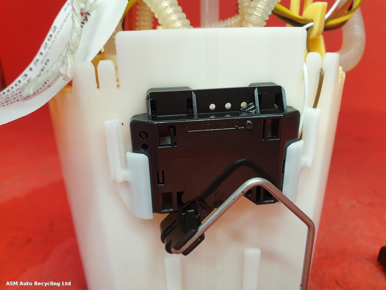 View Auto part Fuel Pump Land Rover Defender 2023