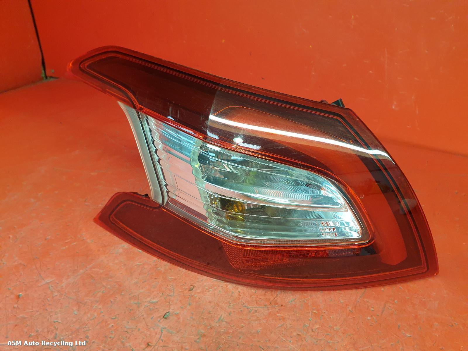 View Auto part L Taillight Peugeot 308 2015