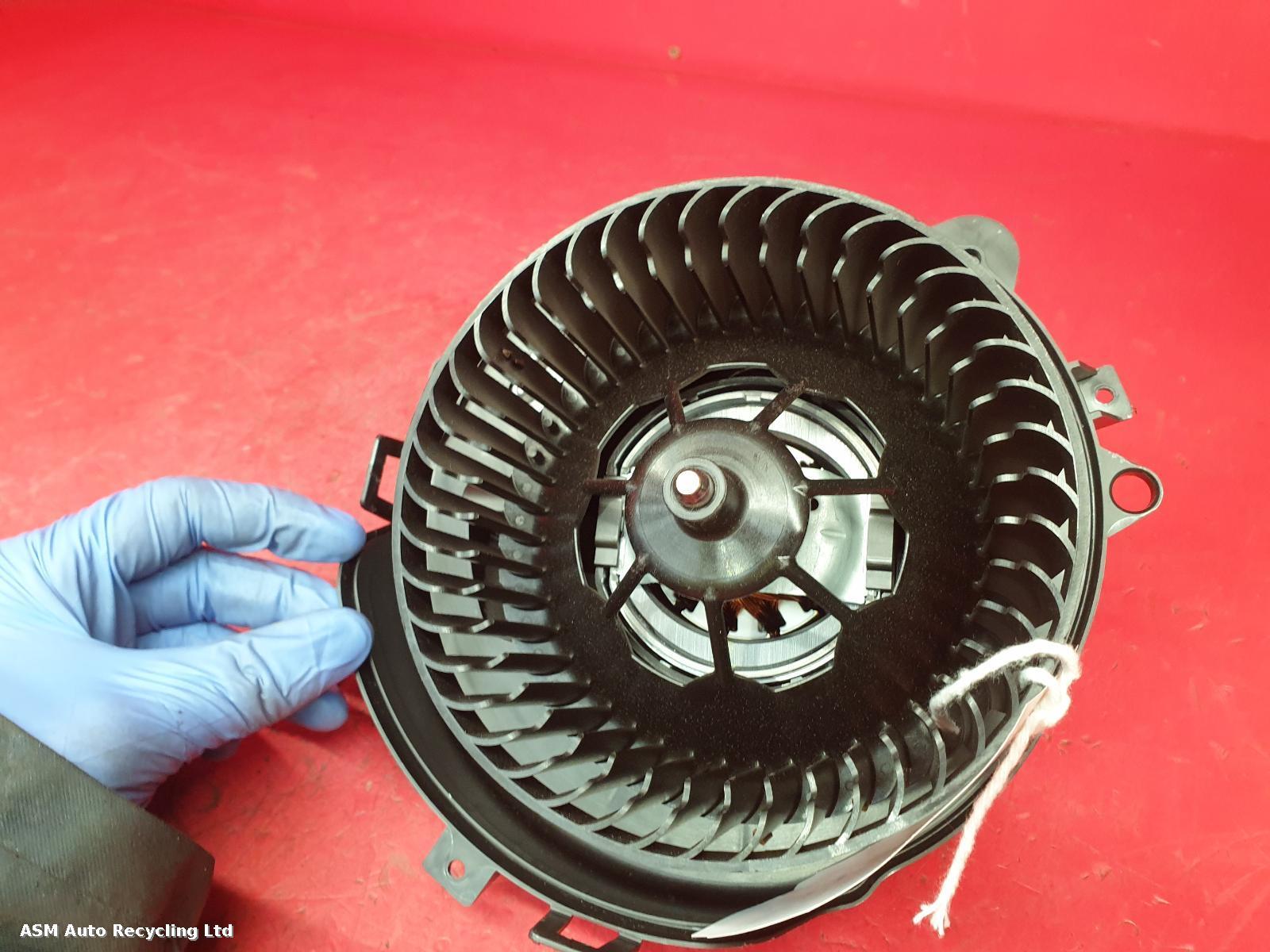 View Auto part Heater Motor/Assembly Volkswagen Golf 2020
