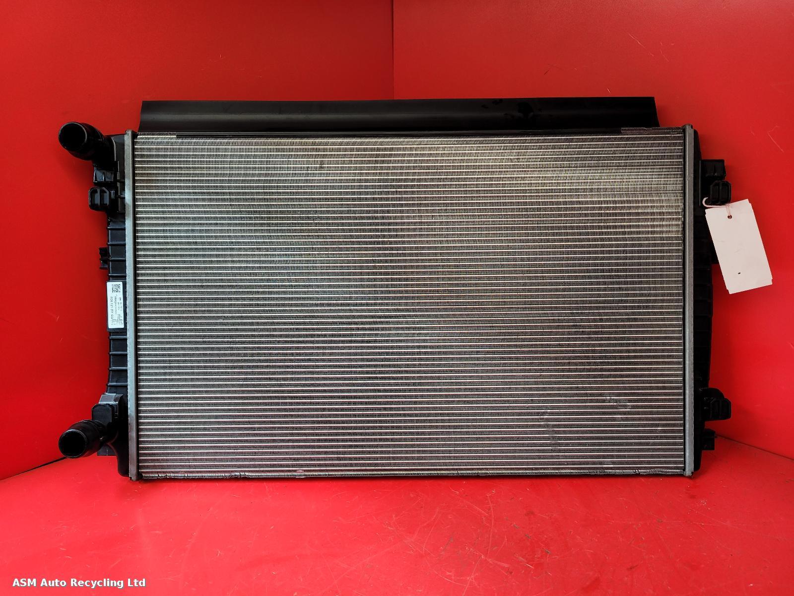 View Auto part Radiator Volkswagen Golf 2020