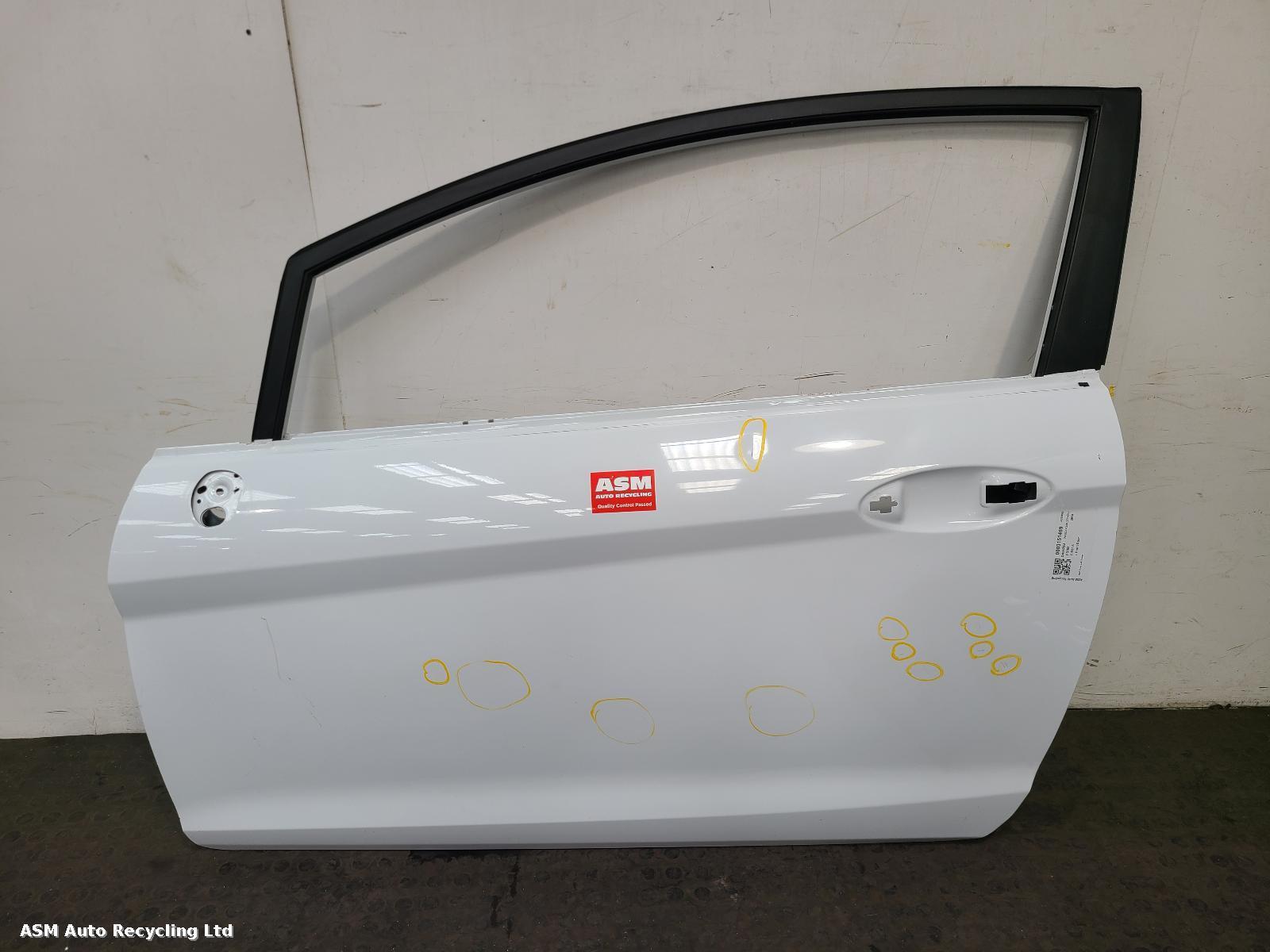 View Auto part L Front Door Ford Fiesta 2014