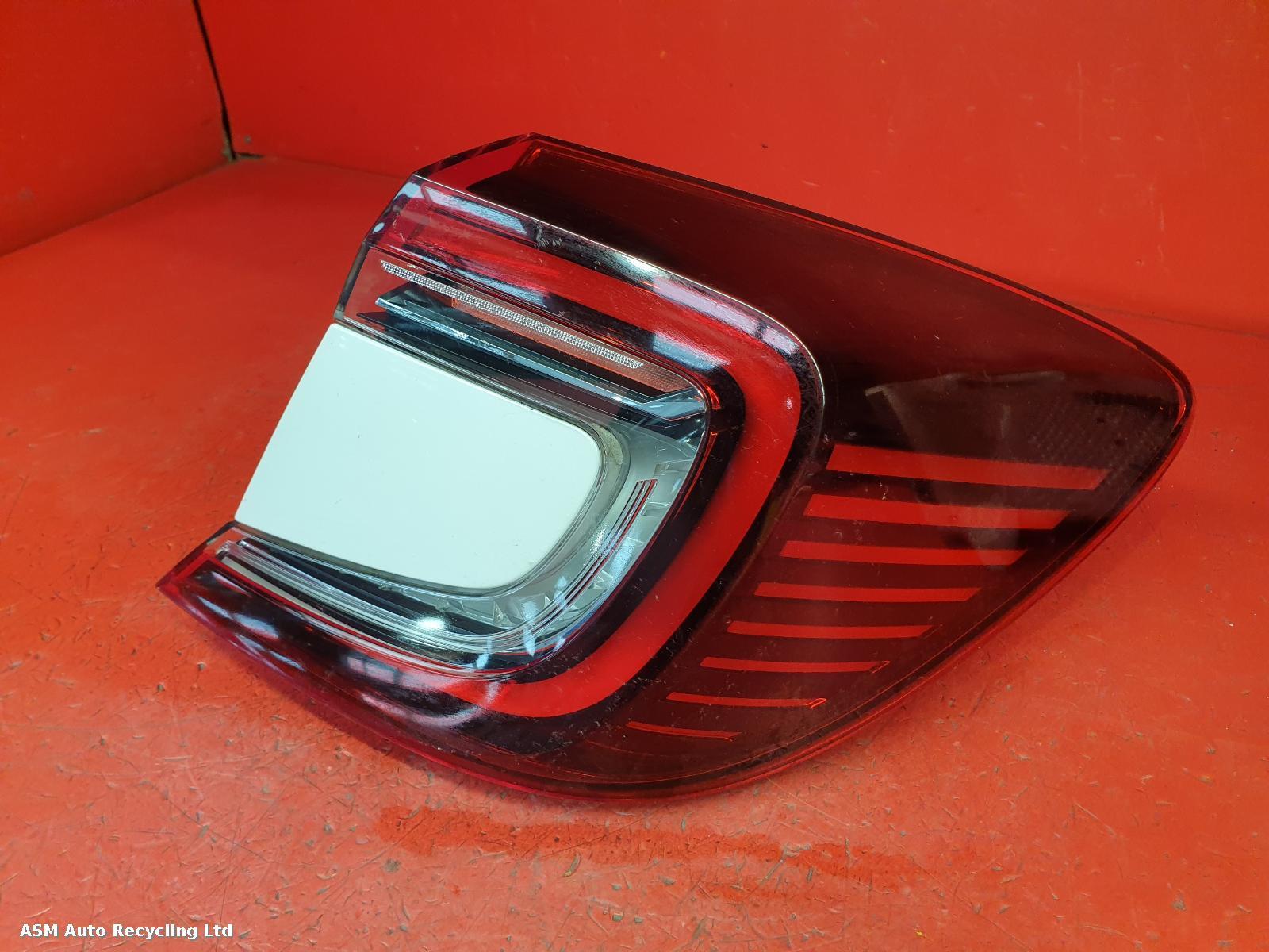 View Auto part R Taillight Renault Captur 2023