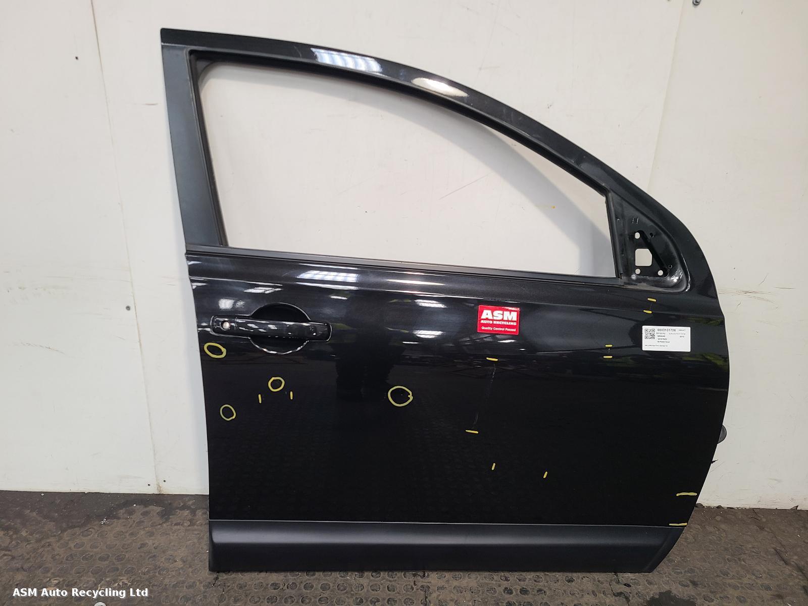 View Auto part R Front Door Nissan Qashqai 2013