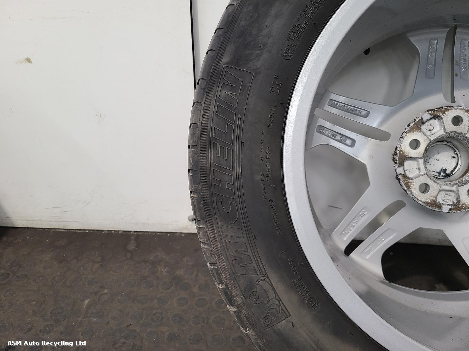 View Auto part Wheel Set Audi Q5 2021