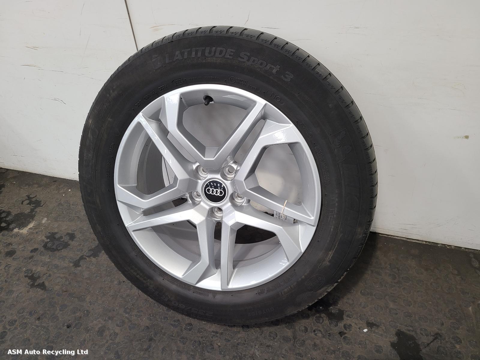 View Auto part Wheel Set Audi Q5 2021