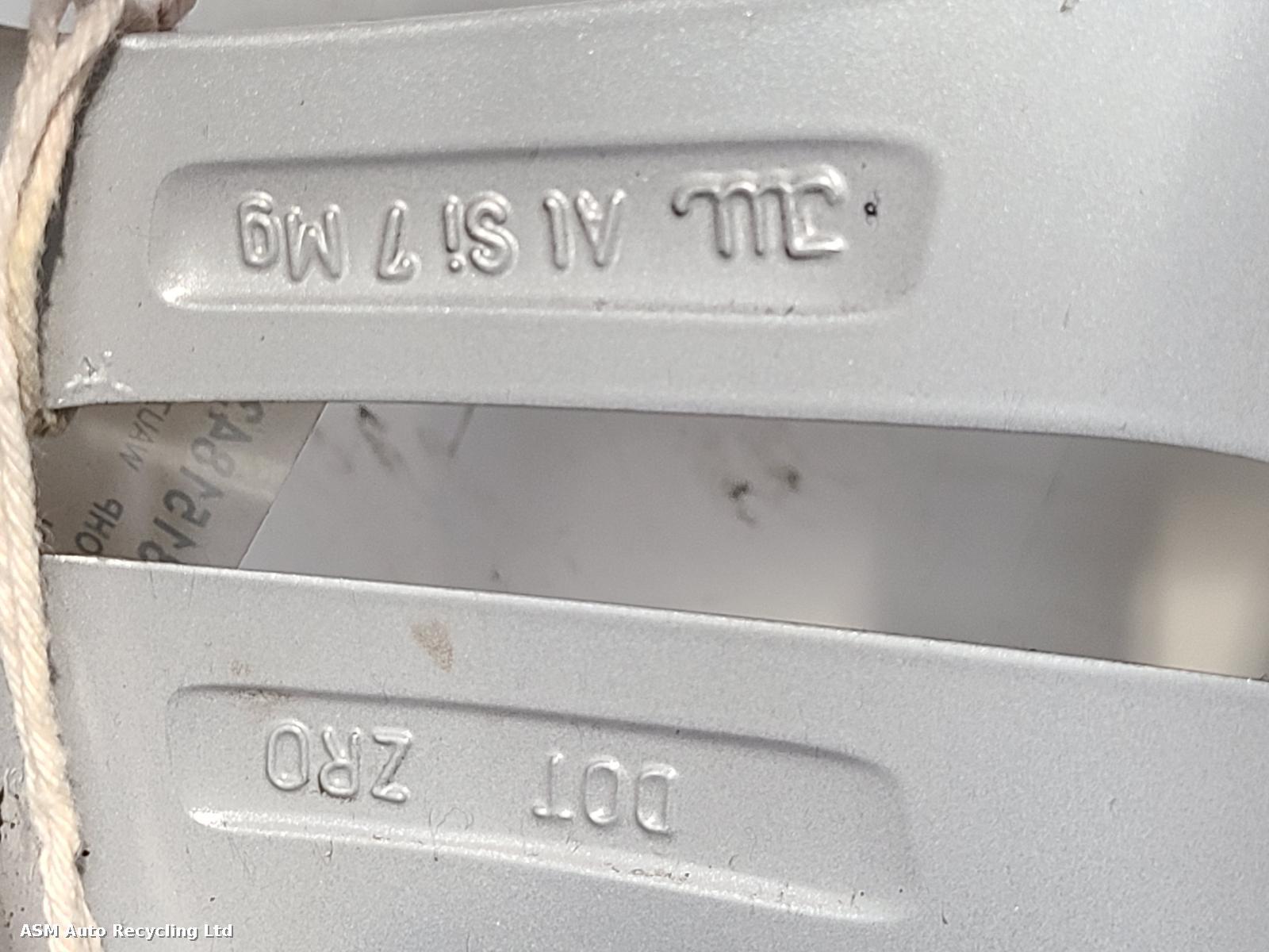 View Auto part Wheel Set Audi Q5 2021