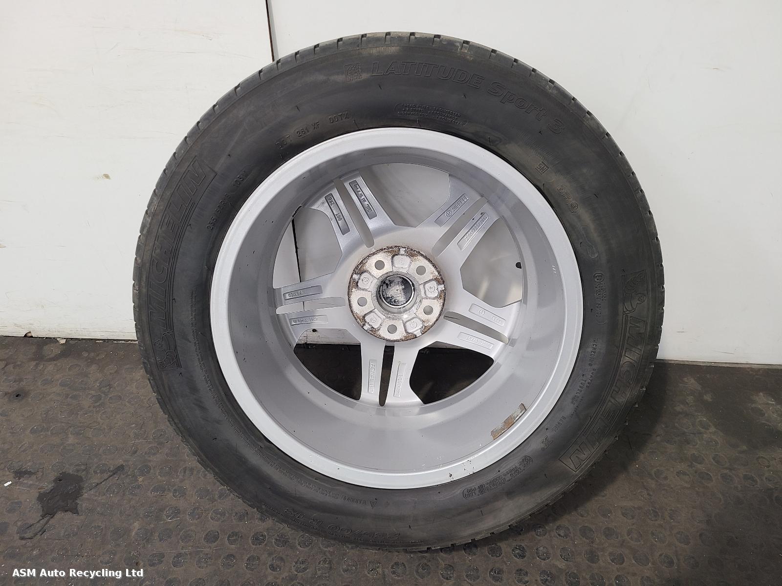 View Auto part Wheel Set Audi Q5 2021