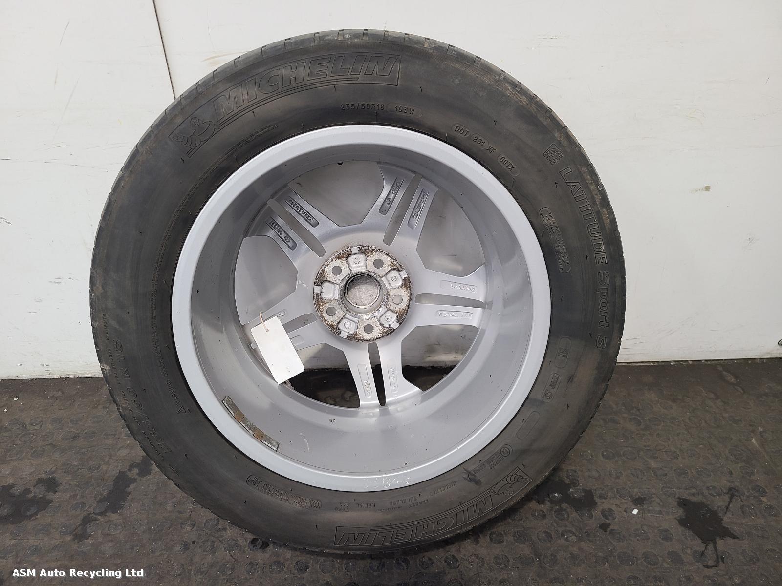 View Auto part Wheel Set Audi Q5 2021